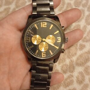 Men's Black and Gold Watch
